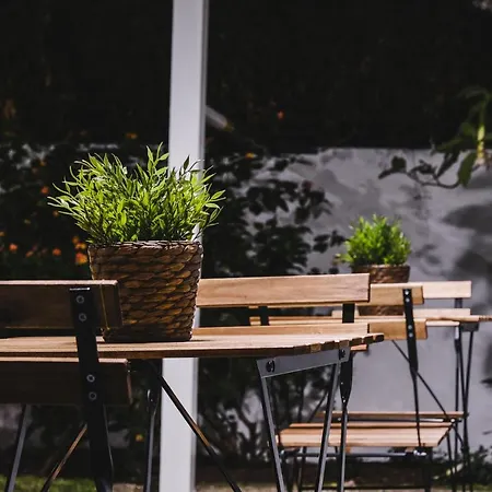 4u Vi Airport Πανσιόν